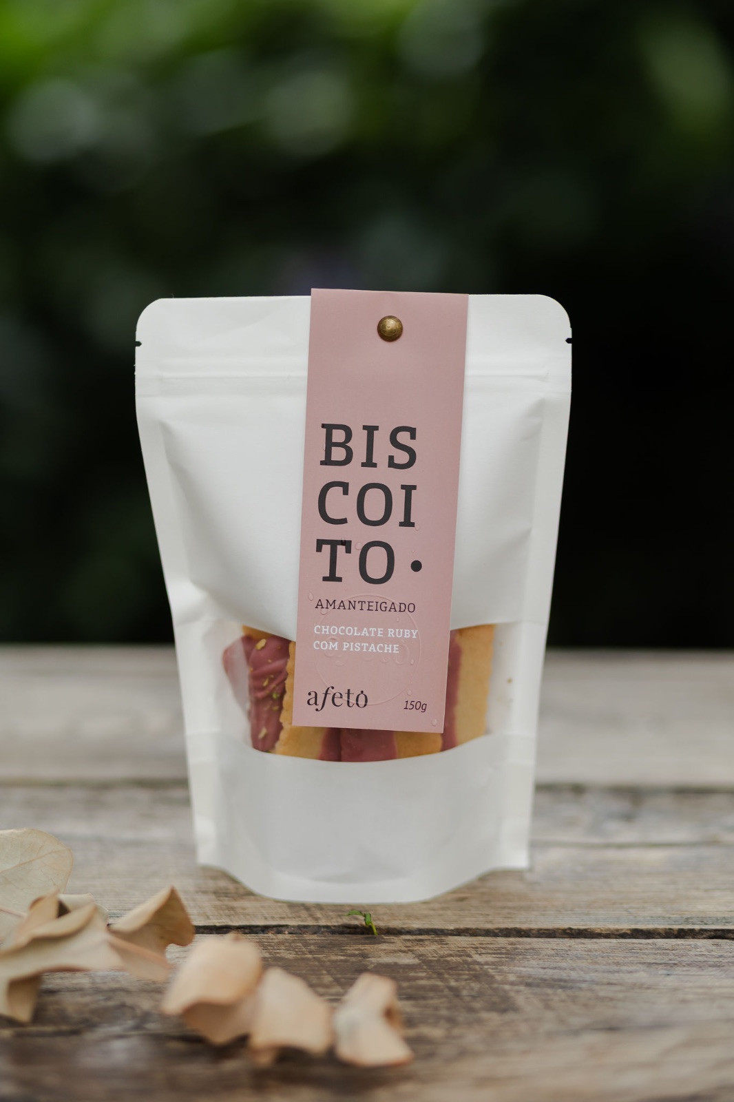 Biscoito amanteigado chocolate ruby com pistache